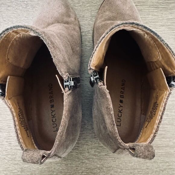 Lucky Brand Tan Taupe Suede Leather Ankle Boots Booties 7M - Picture 5 of 6